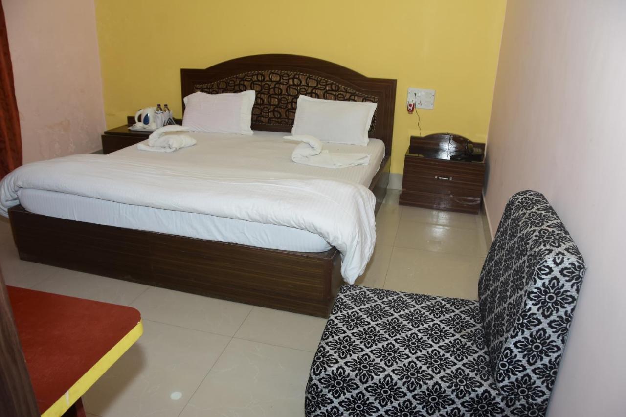 Hotel Om International Bodh Gaya Eksteriør billede