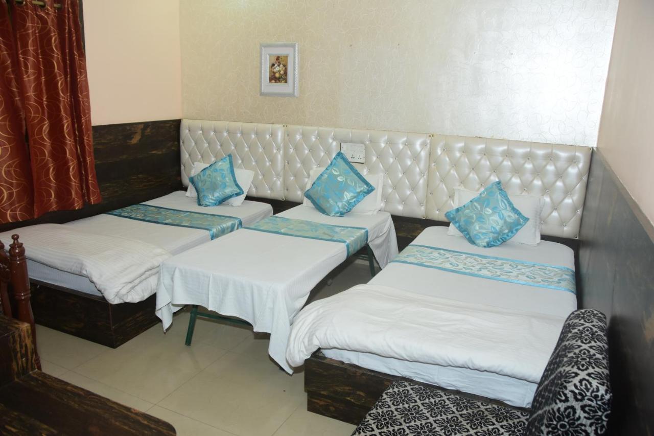 Hotel Om International Bodh Gaya Eksteriør billede