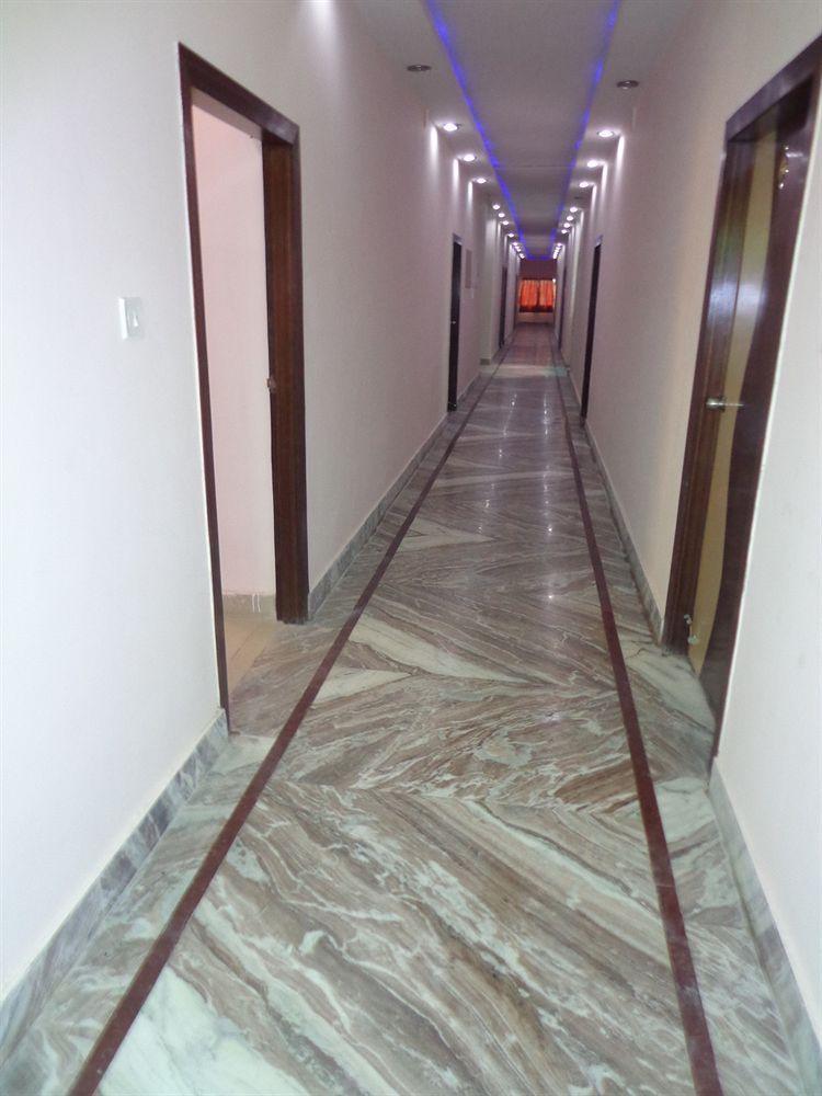 Hotel Om International Bodh Gaya Eksteriør billede