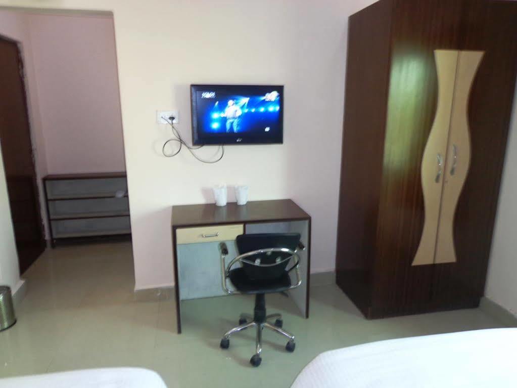 Hotel Om International Bodh Gaya Eksteriør billede